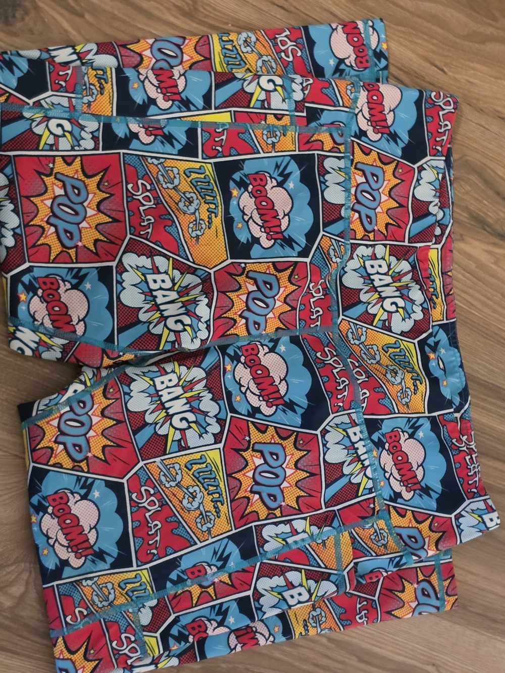 Constantly Varied Comic Pop Art Print CAPRI leggings - Multicolor